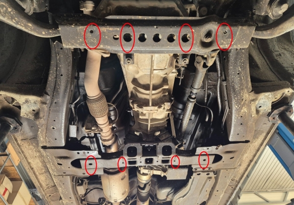 Steel gearbox skid plate for Isuzu D-Max